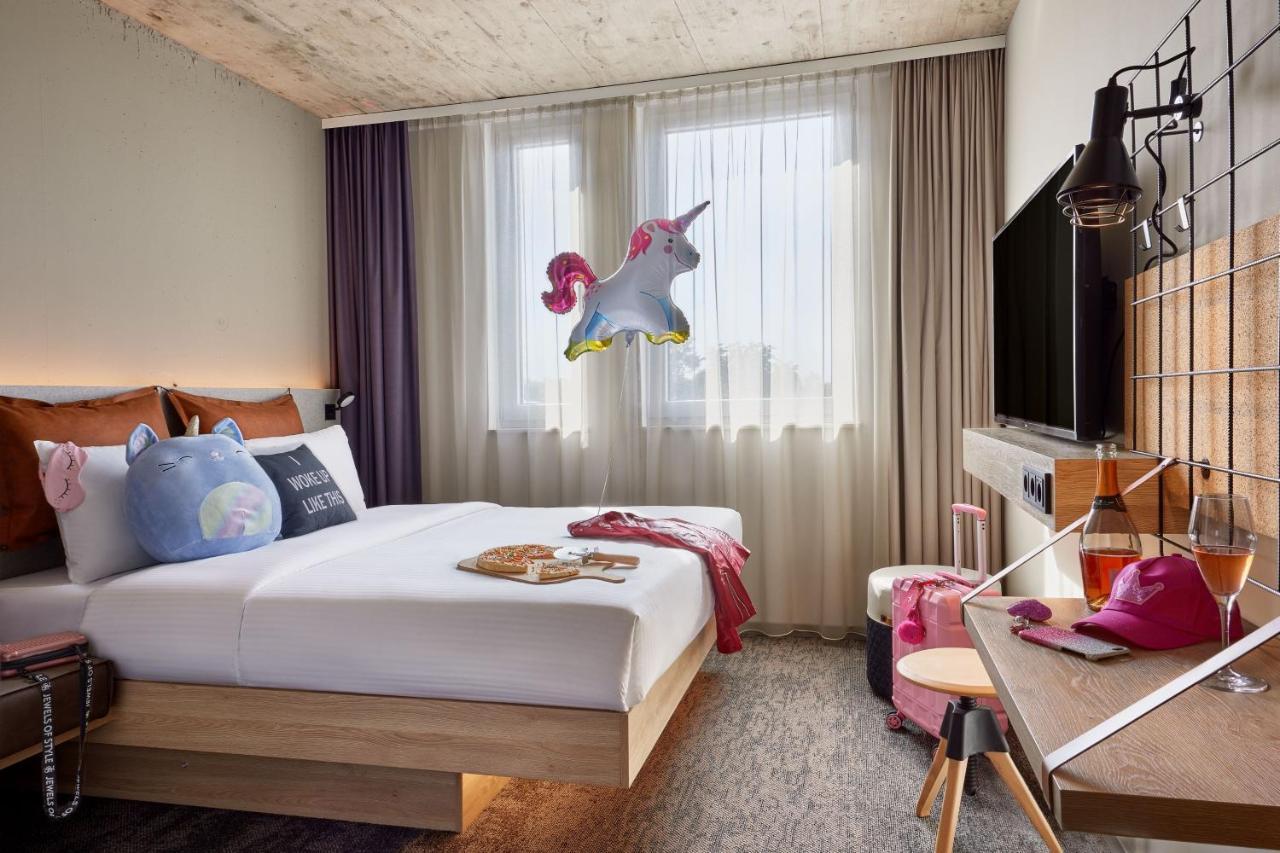Hotel Moxy Karlsruhe Exterior foto