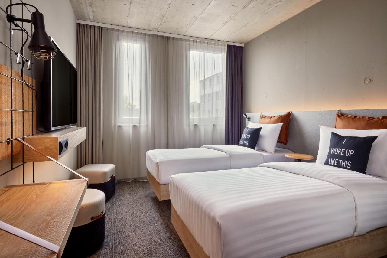 Hotel Moxy Karlsruhe Exterior foto